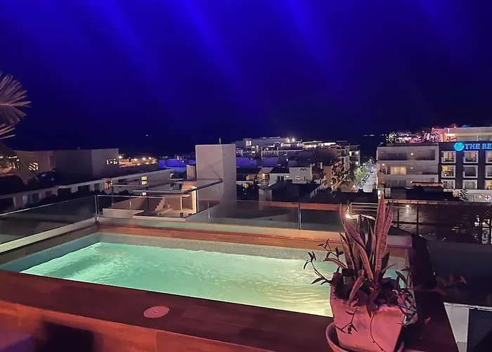 Penthouse On 5av! Private Pool! Rooftop With Ocean View Playa del Carmen